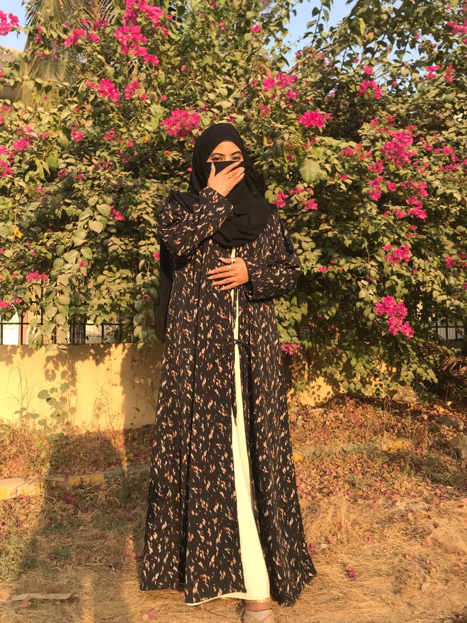 Hidaya Noir Abaya Trio