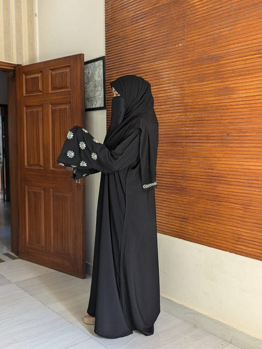 EMBROIDERED DAISY ABAYA