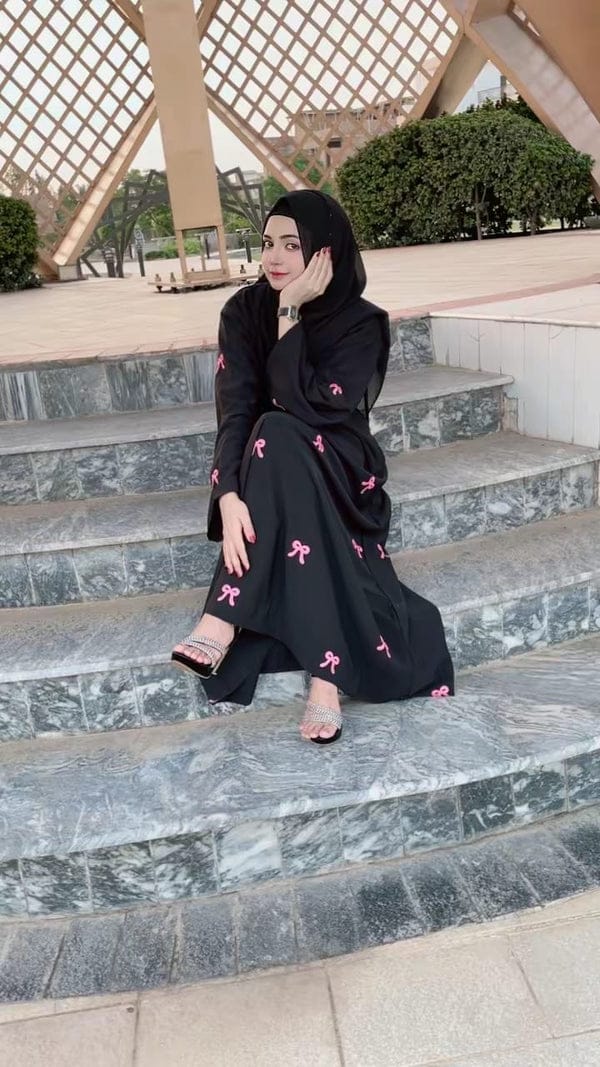 EMBROIDERED MAXI BOW ABAYA