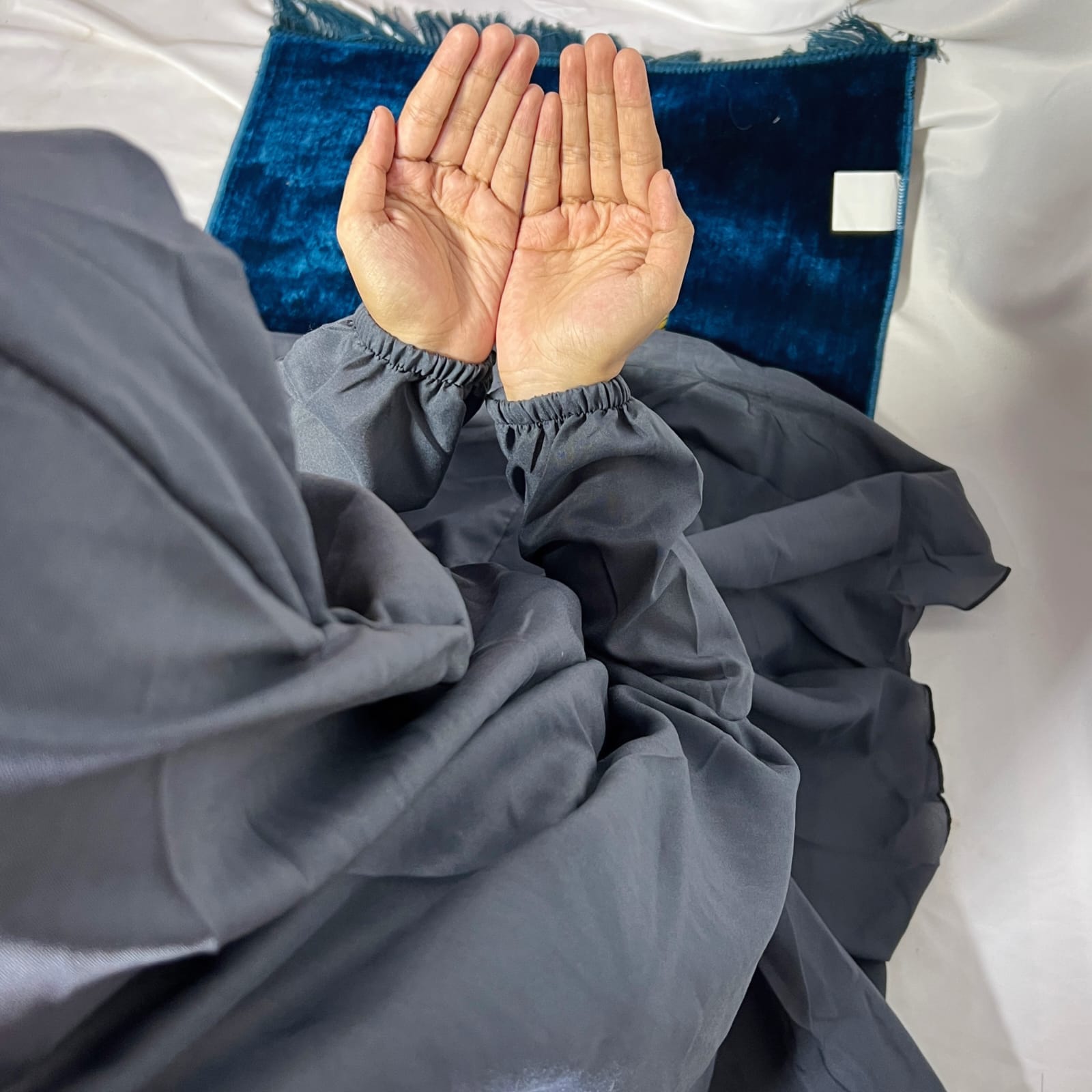 Big Size Full Coverage Namaz Chadar Full Sleeves Grey