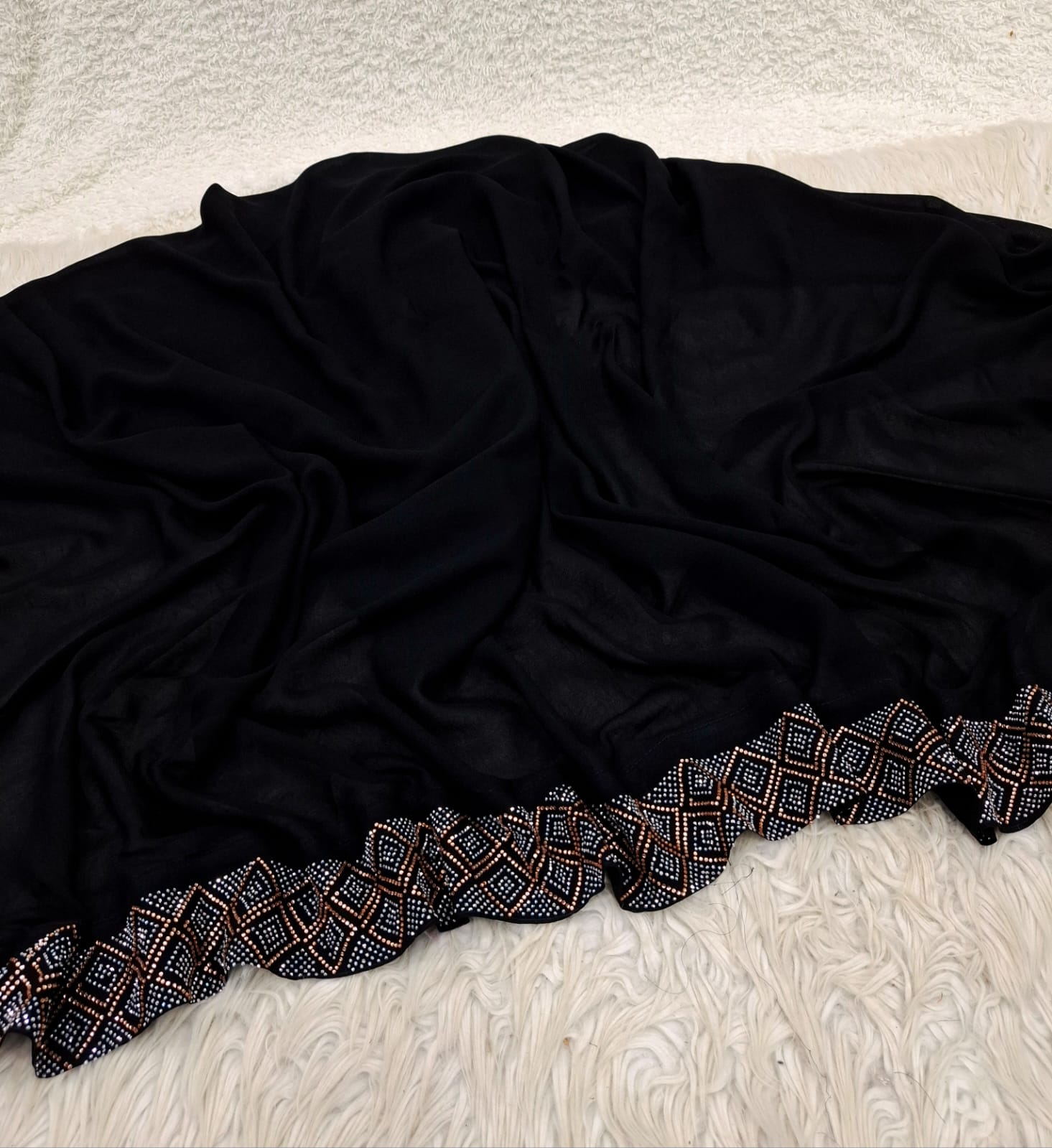 Stone border irani chadar (round)