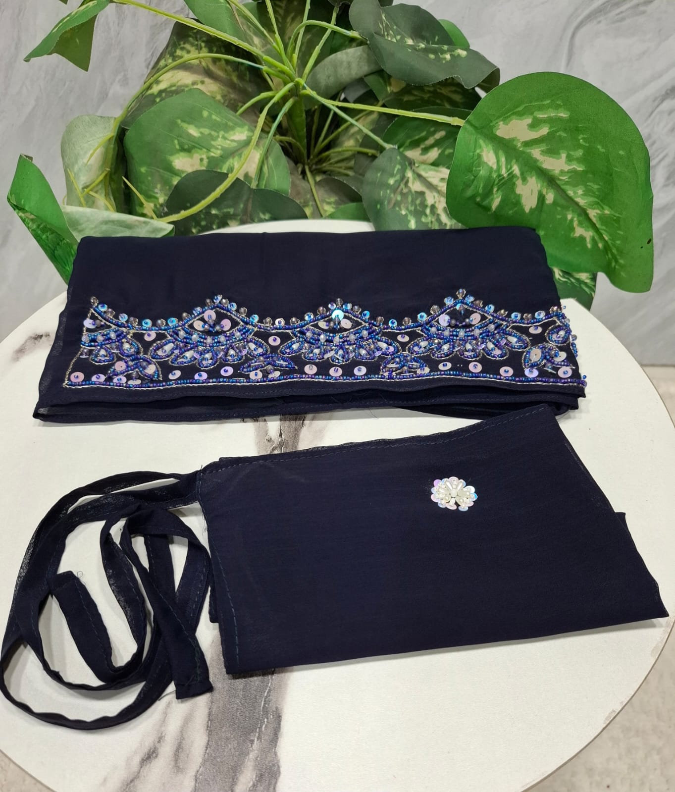 luxurious series 6 Navy blue