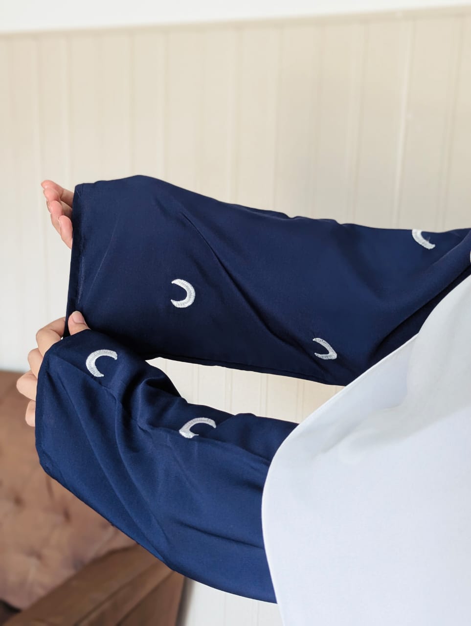 Moon Embroidered Abaya