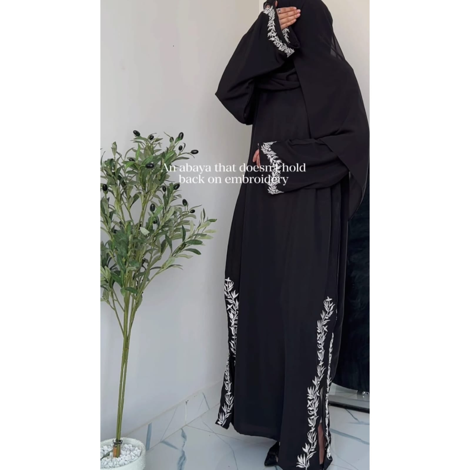 Zareen Bloom Abaya