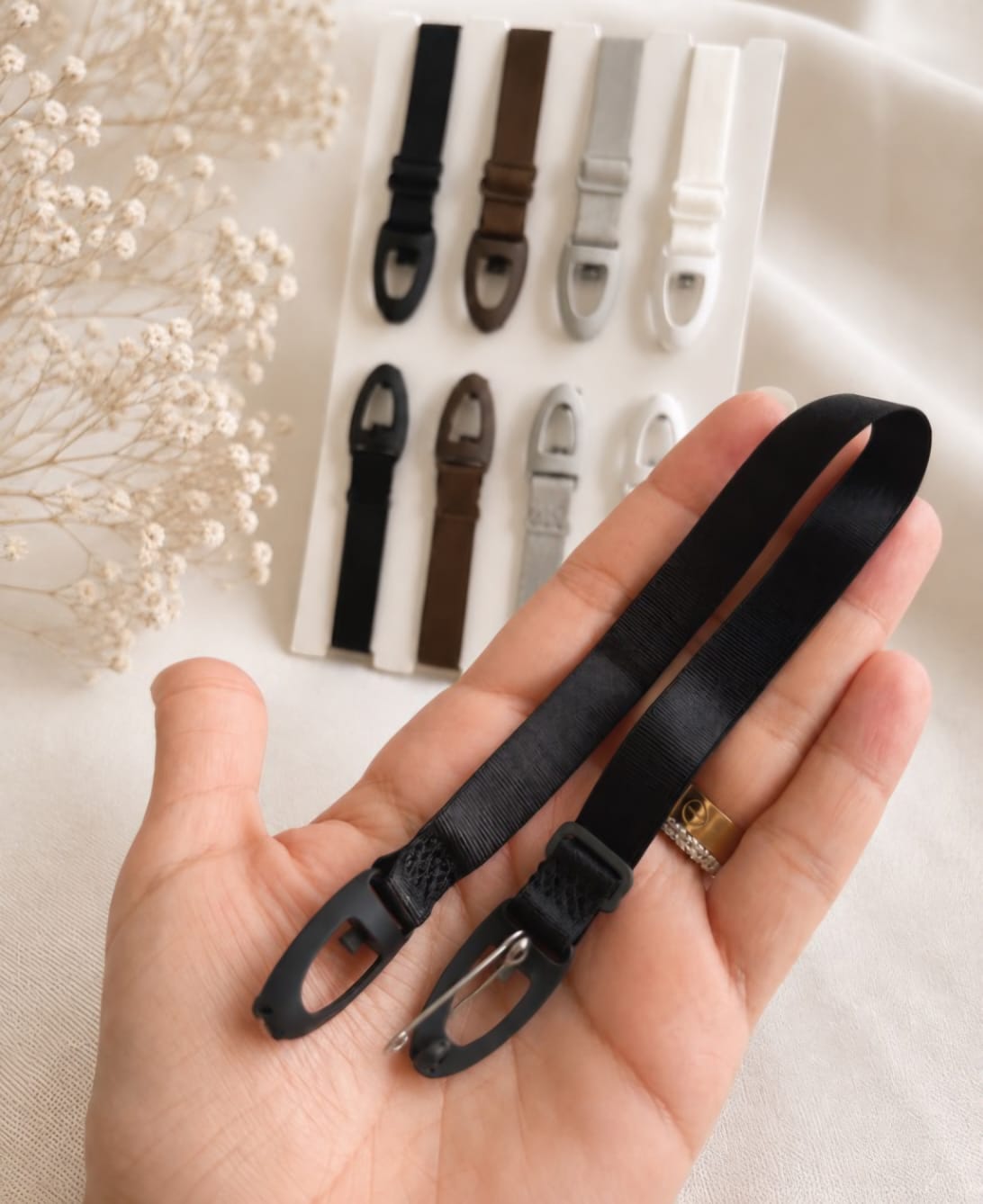STRETCHY DOUBLE HIJAB PIN – 4 PIECE PACK